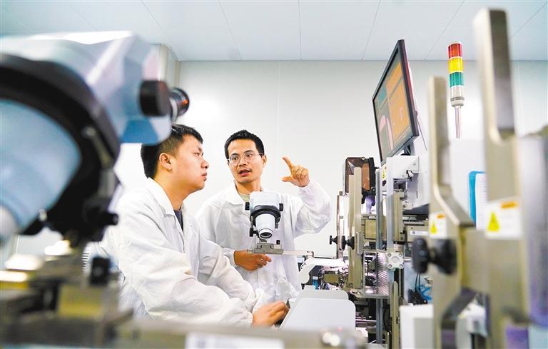 逐光前行 南昌LED產(chǎn)業(yè)發(fā)展的創(chuàng)新畫(huà)卷